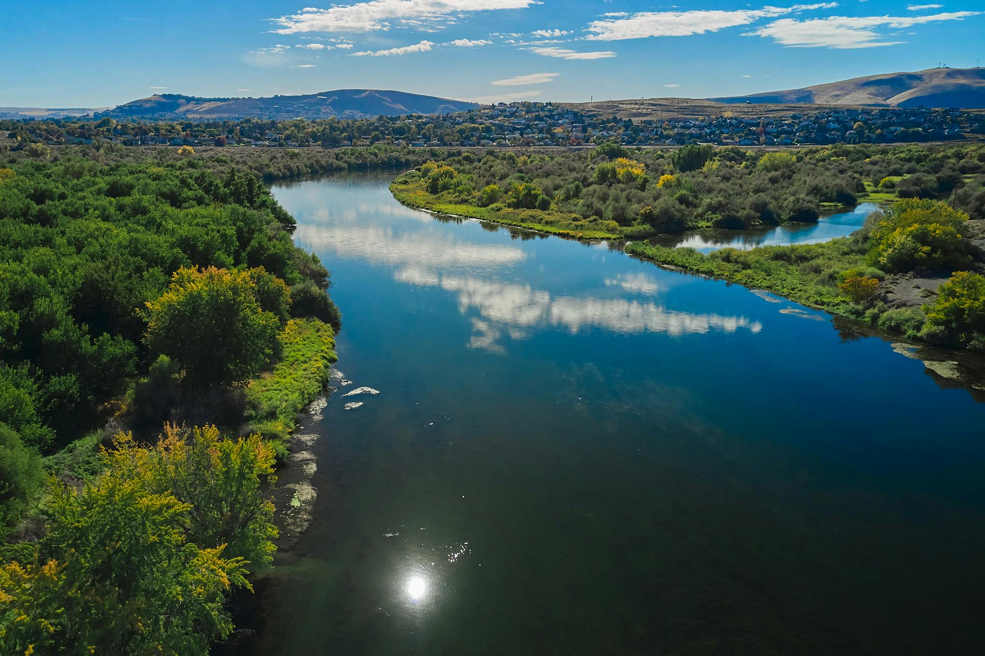 Done photo of the Snake River in Tri-Cities Washington
